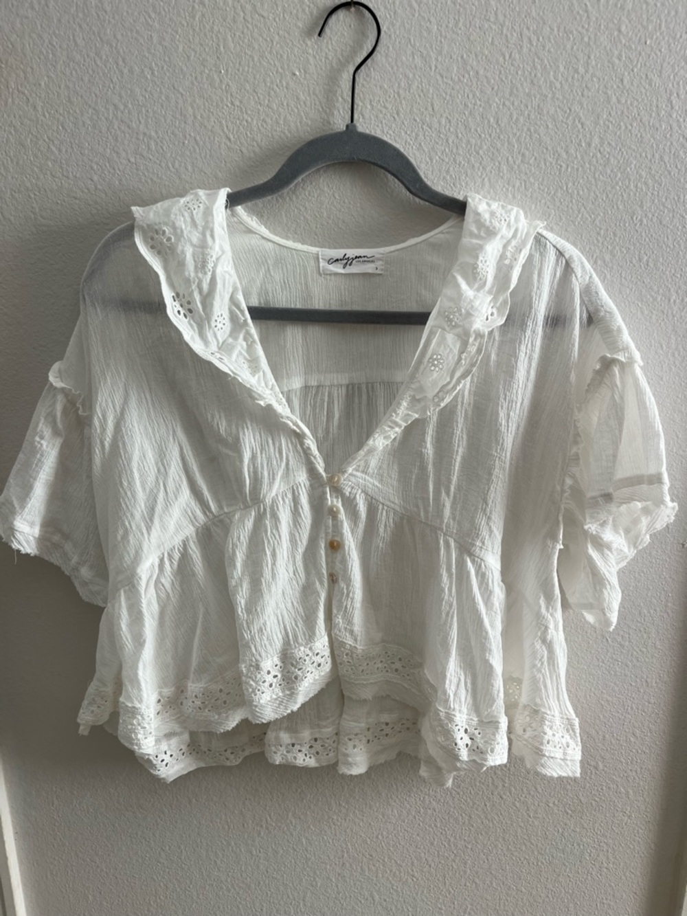 Carly Jean Los Angeles White Eyelet Button-Front Peasant Top, Size Small